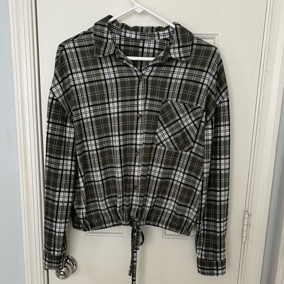 Lot of 4 pieces Fall, Spring Tops | Liz Claiborne, Ann Taylor, Loft - Picture 8 of 9